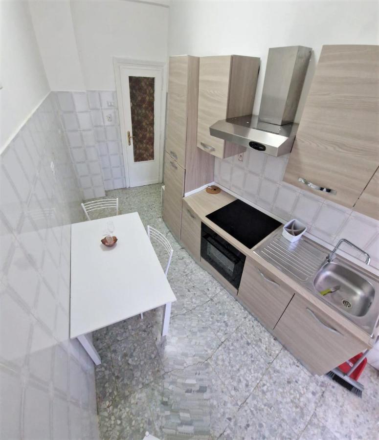 Holiday Home Telese Roma エクステリア 写真